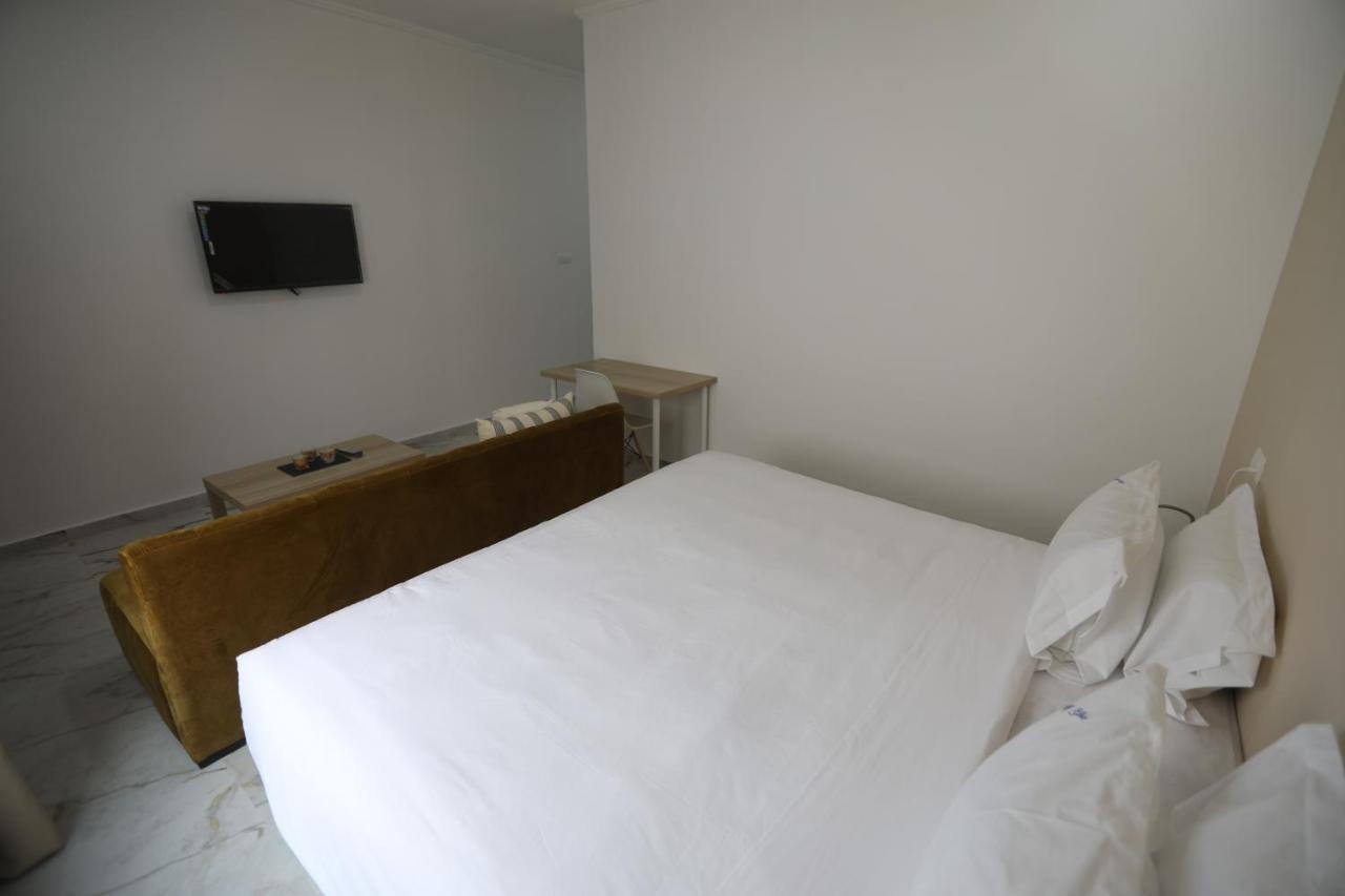Mji Group Hotel Tan Tan Bagian luar foto