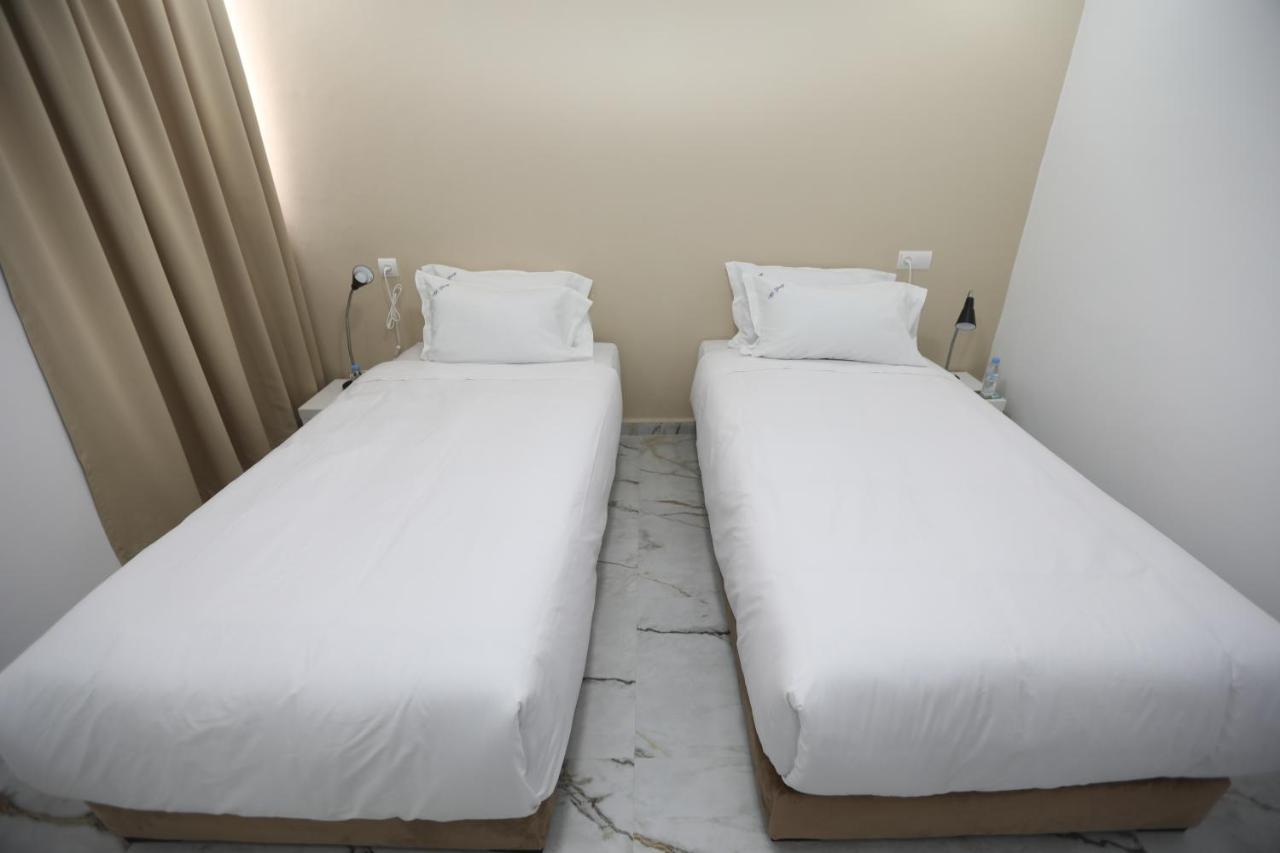 Mji Group Hotel Tan Tan Bagian luar foto